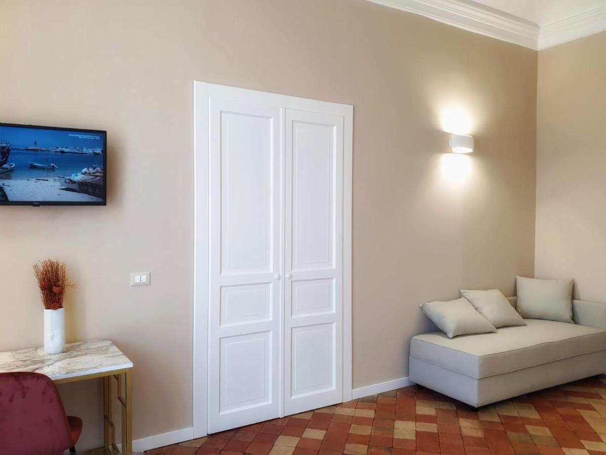 Palazzo La Piana Rooms Catania Bagian luar foto