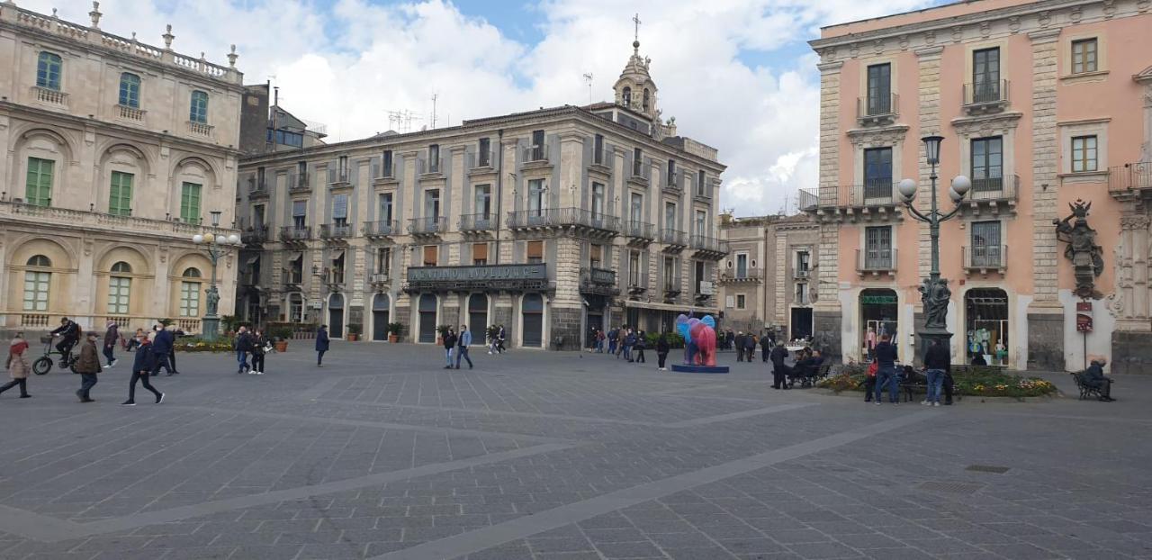 Palazzo La Piana Rooms Catania Bagian luar foto